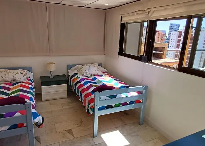 Atico Con Gran Terraza