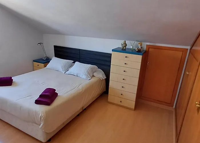 Atico Con Gran Terraza
