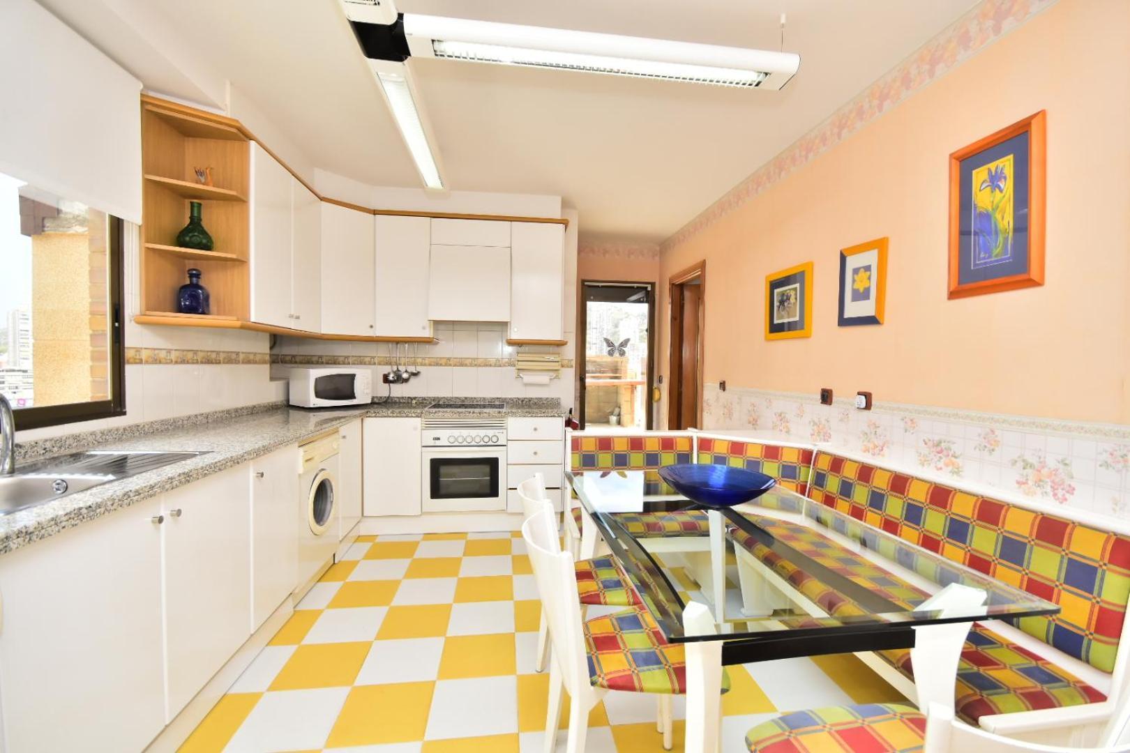 Atico Con Gran Terraza Appartement